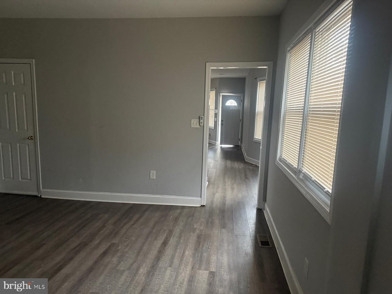 1147 Indiana Avenue - Photo 7 of 10