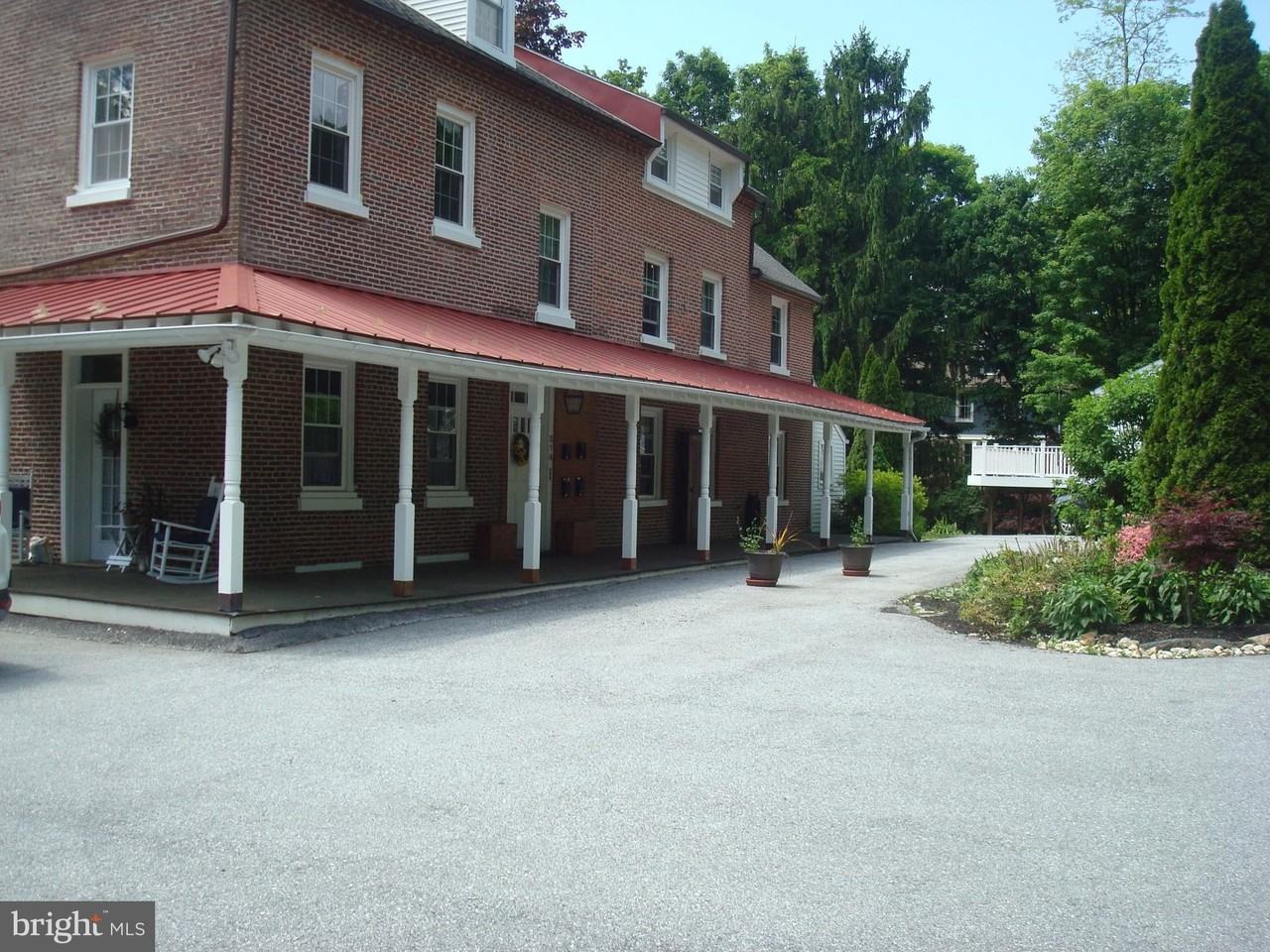 514 Spring Grove Ln Apt 3 #3 - Photo 3 of 35