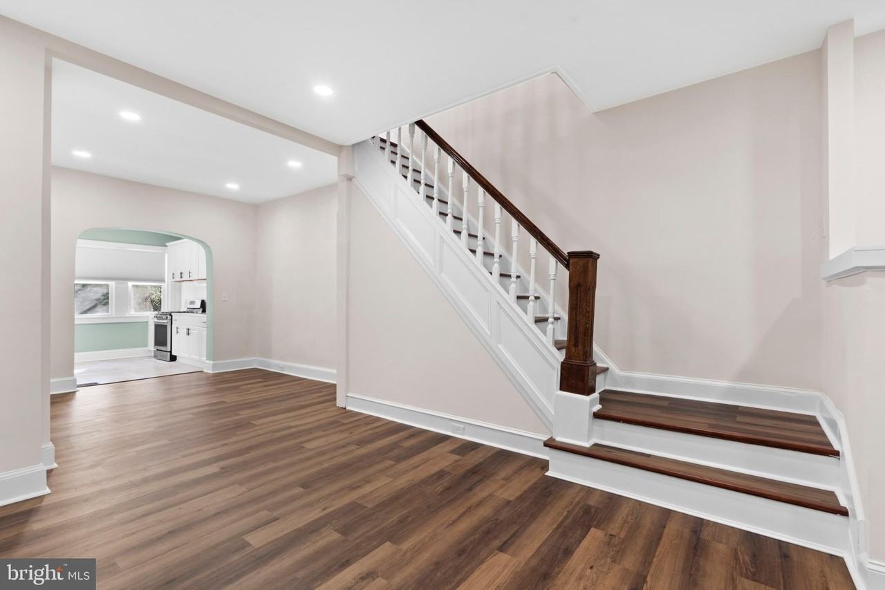 2113 South Simpson Street - Photo 5 of 37