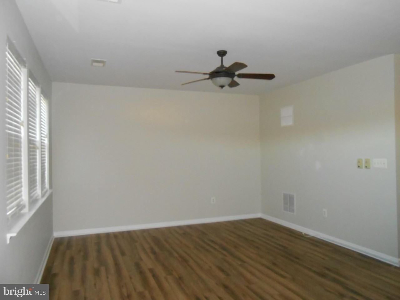 202 London Downs Circle - Photo 5 of 22