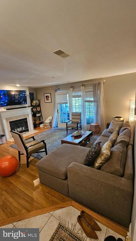 6103 Wigmore Lane #H - Photo 7 of 19