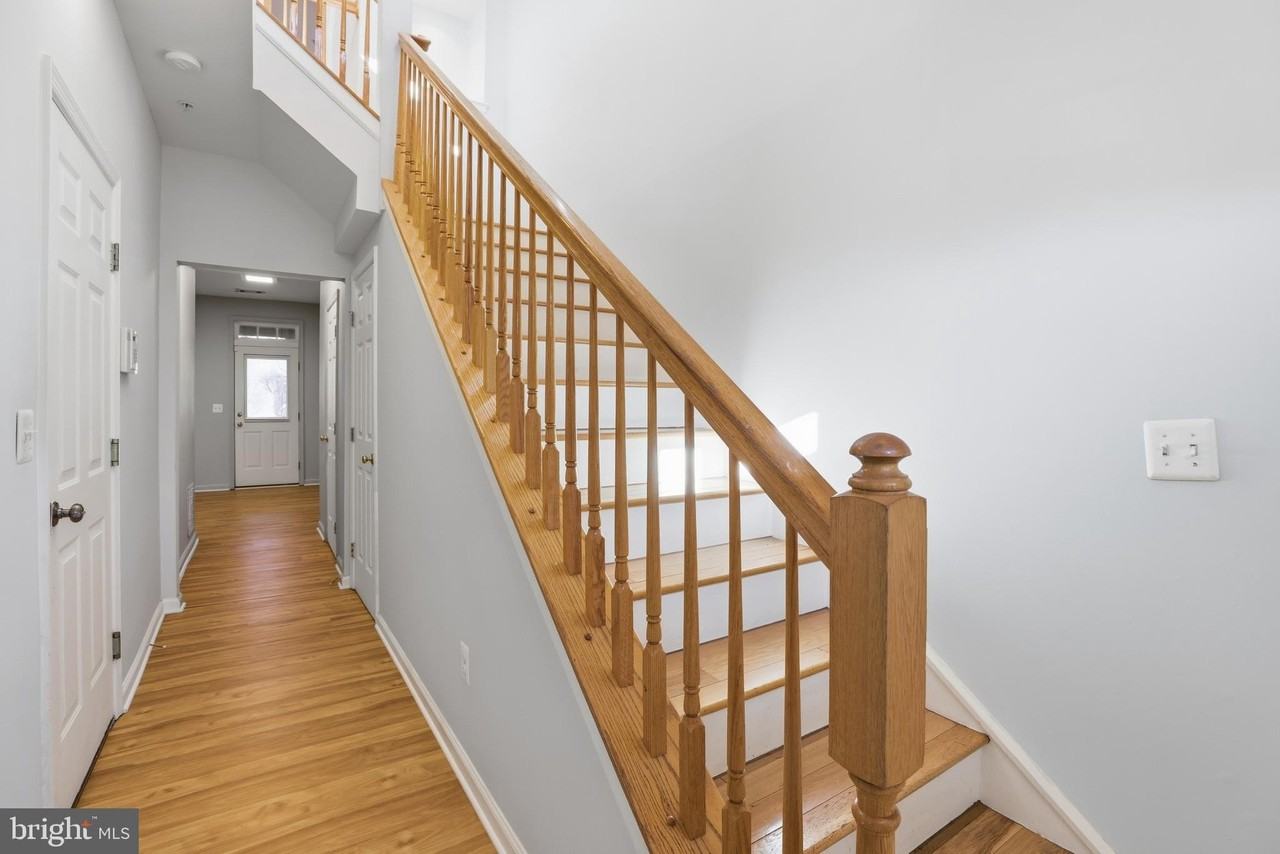 2957 Huntington Grove Sq - Photo 3 of 28