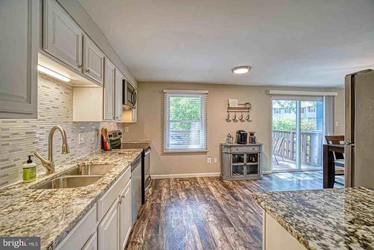 8593 Fairfax Street - Photo 3 of 32