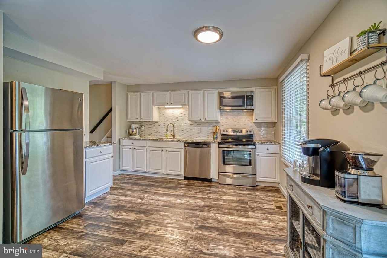 8593 Fairfax Street - Photo 4 of 32