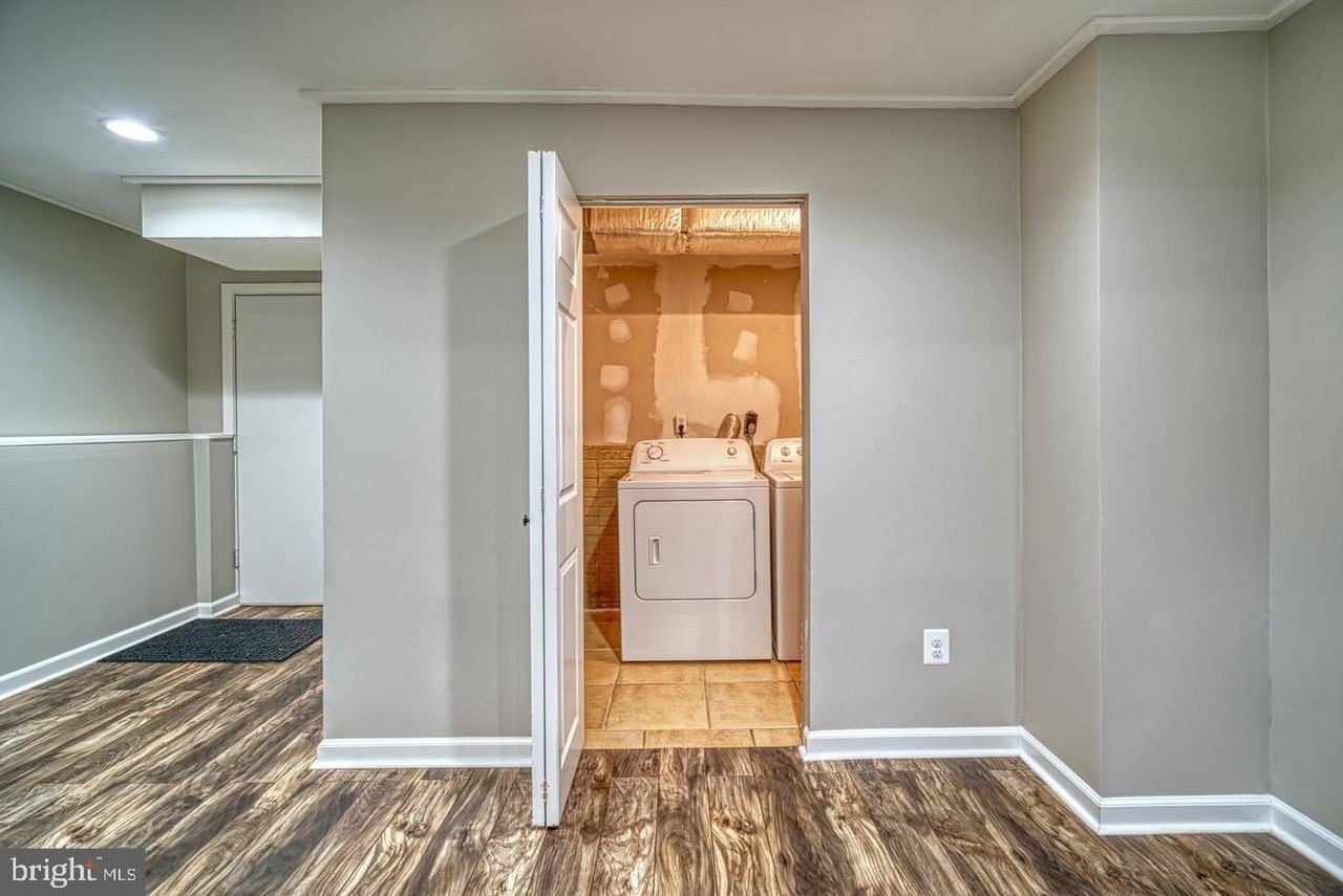 8593 Fairfax Street - Photo 7 of 32