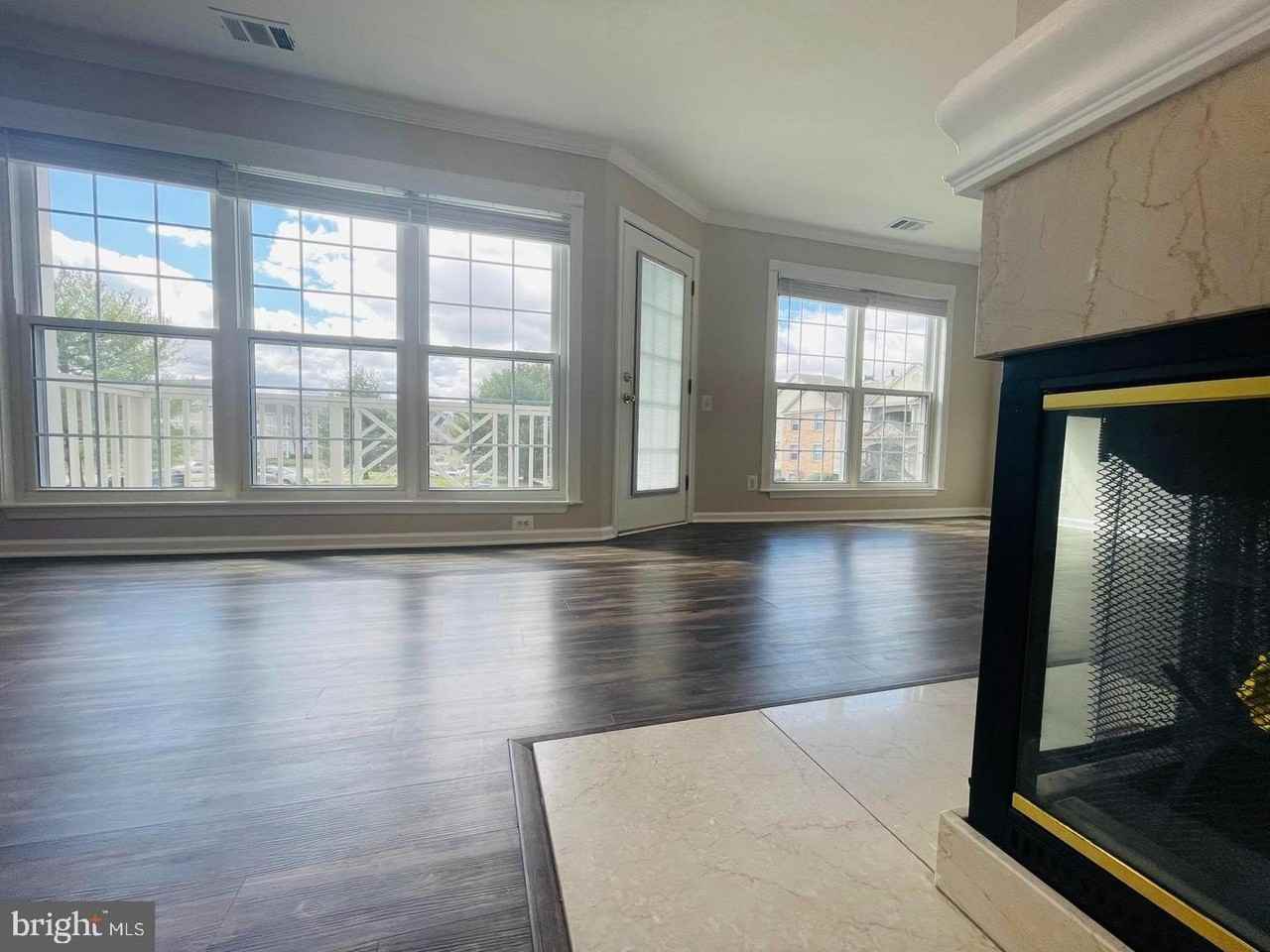 8069 Stonewall Brigade Ct Apt 201 #201 - Photo 6 of 31