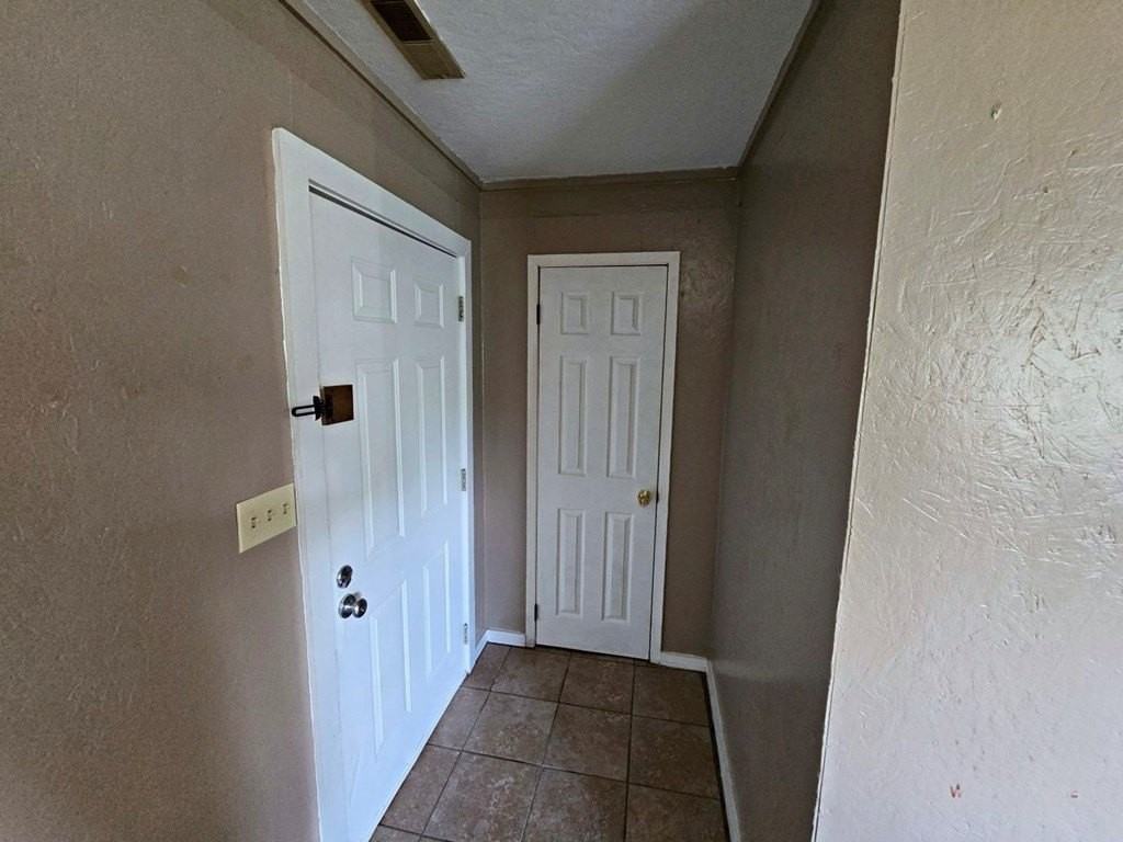 620 Allie Lane - Photo 6 of 8