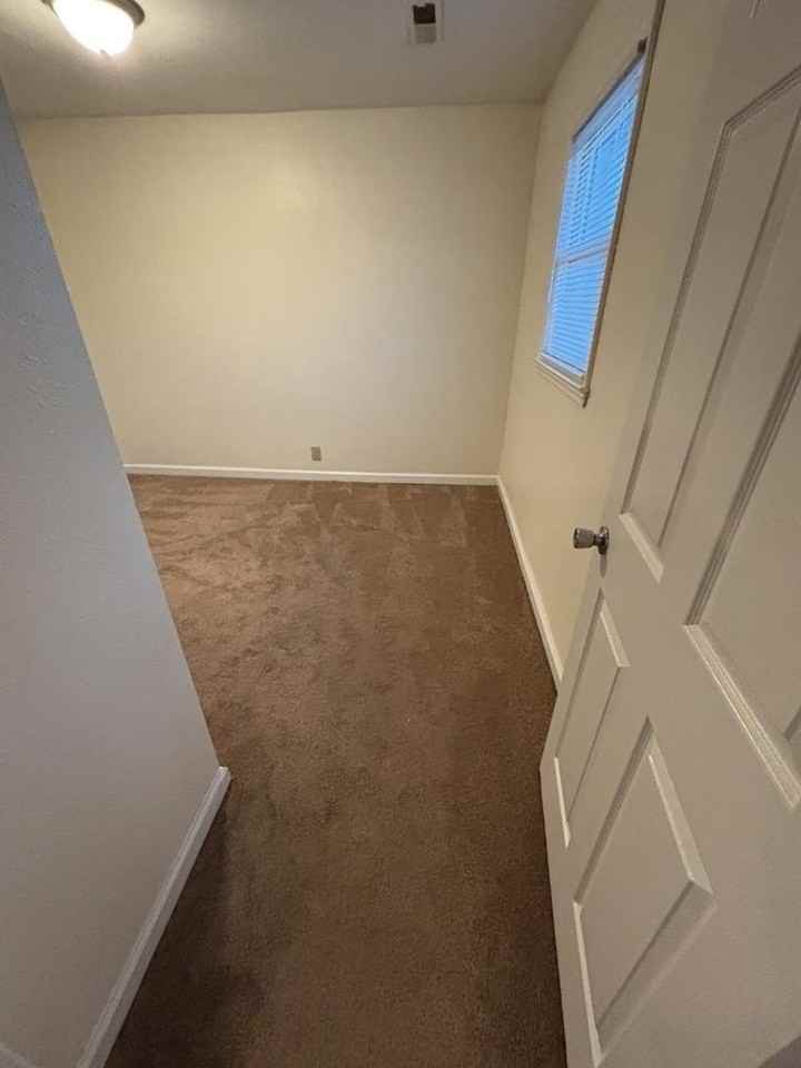 500 Skyline Dr - Photo 4 of 11