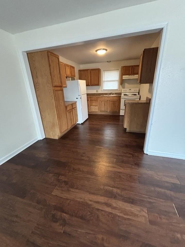 500 Skyline Dr - Photo 7 of 11