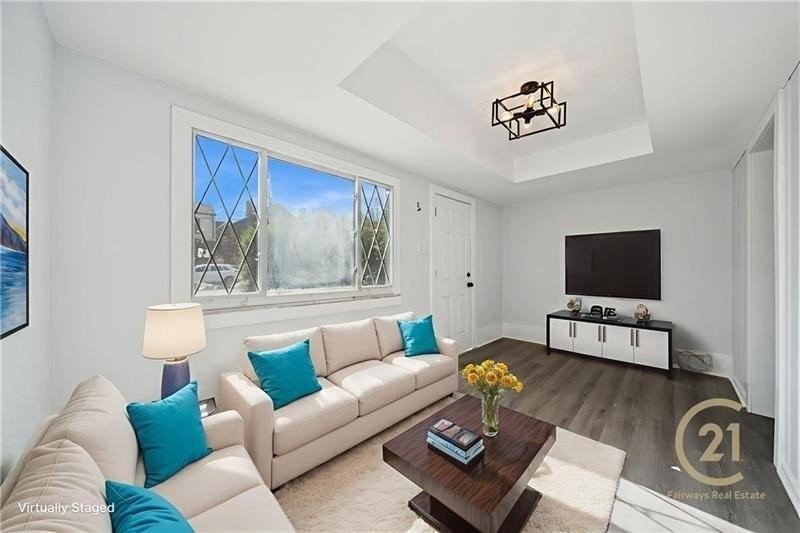 233 E 19th Ave - Photo 4 of 27