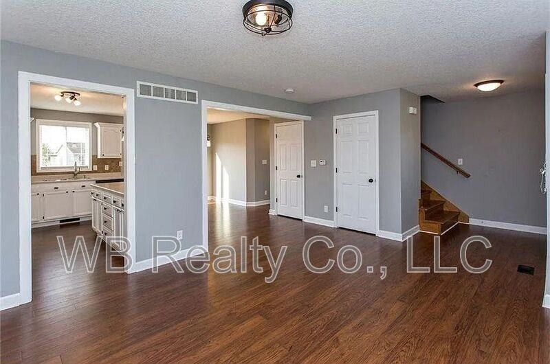 710 Se Murphy Dr - Photo 4 of 15