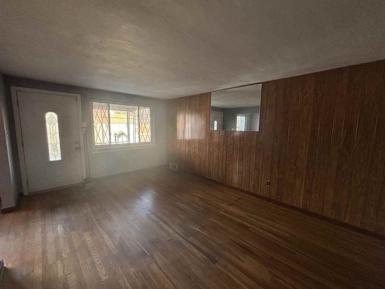 123 Macfarlane Dr - Photo 7 of 35