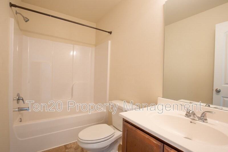 365 Partisan Dr - Photo 5 of 28