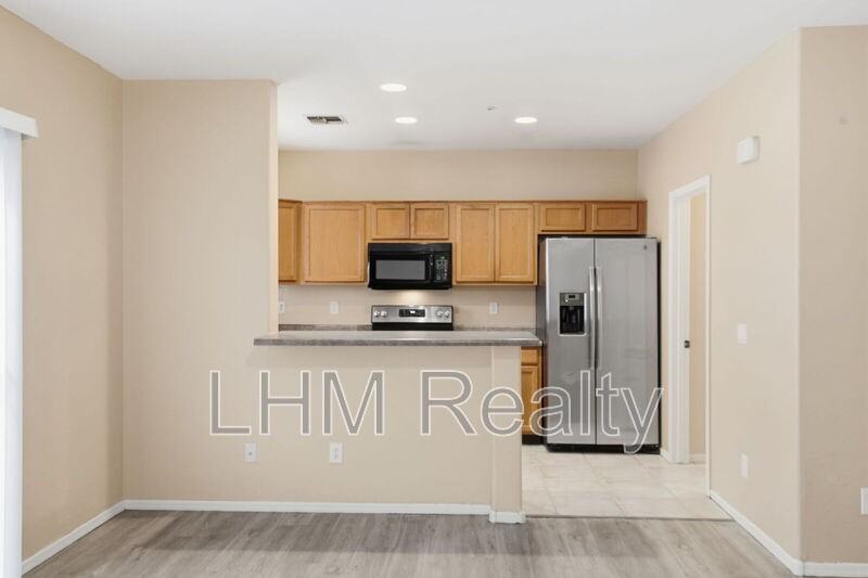 15818 N 25th St #111 - Photo 7 of 27