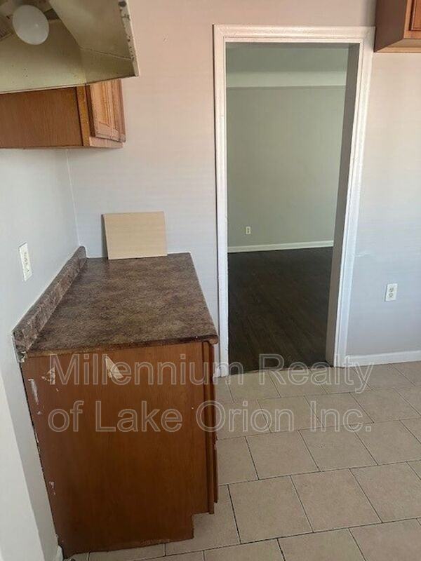 19288 Lahser Rd - Photo 7 of 26