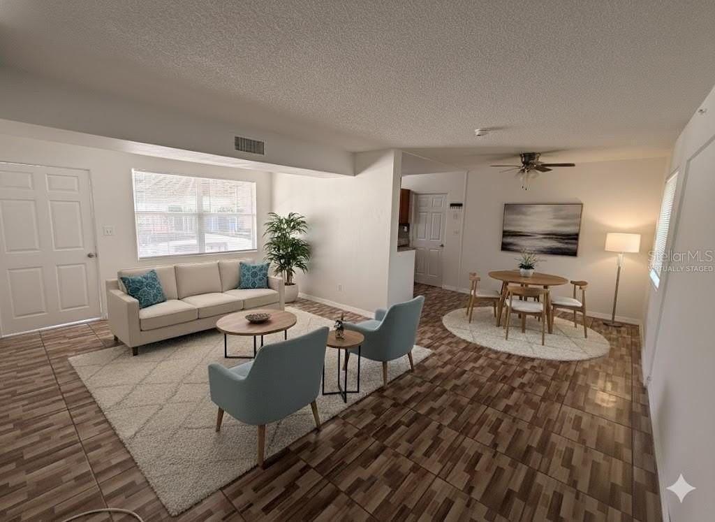 318 Dillon Cir - Photo 2 of 11