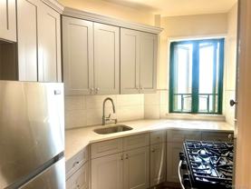 1521 Unionport Road #10G - Photo 1 of 1