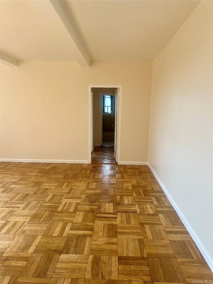 1521 Unionport Rd Apt 10g #10G - Photo 4 of 19