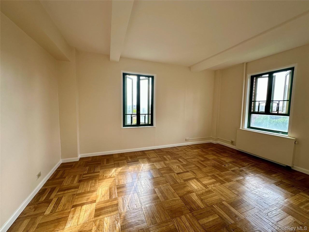 1521 Unionport Rd Apt 10g #10G - Photo 5 of 19