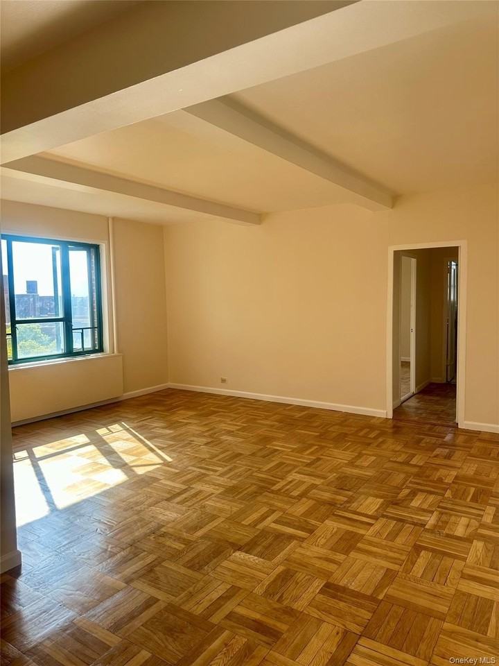 1521 Unionport Rd Apt 10g #10G - Photo 6 of 19