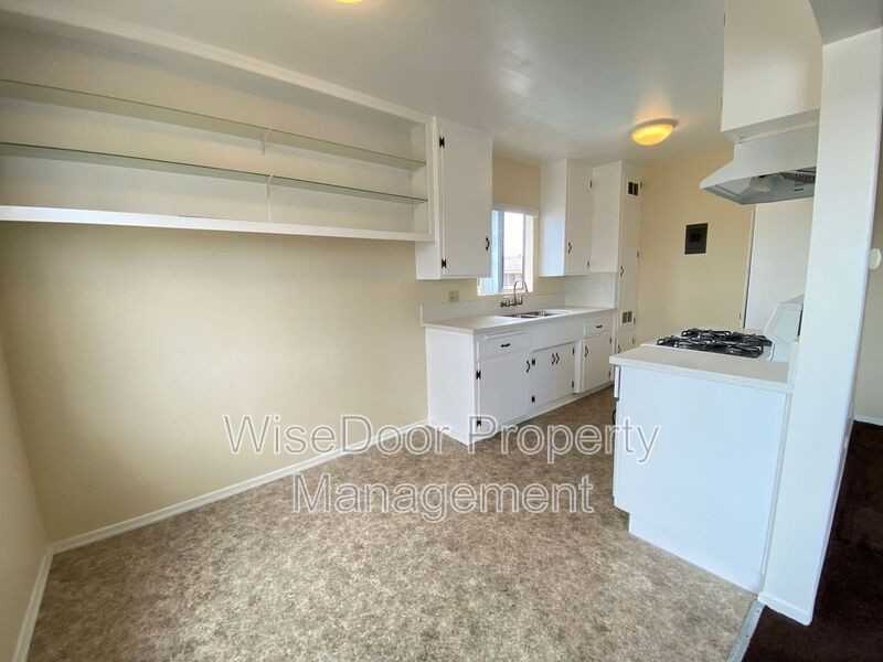 1101 Beach St #C - Photo 7 of 13