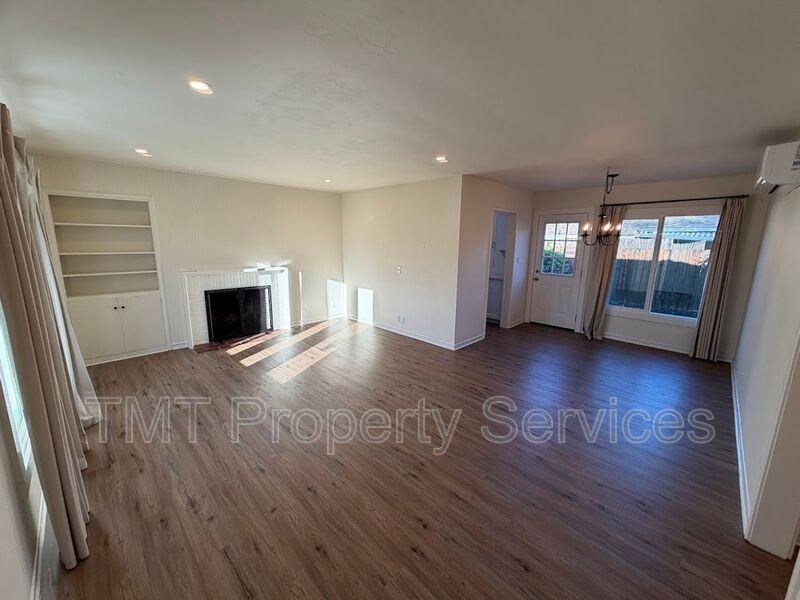 2344 Park Estates Dr - Photo 3 of 15