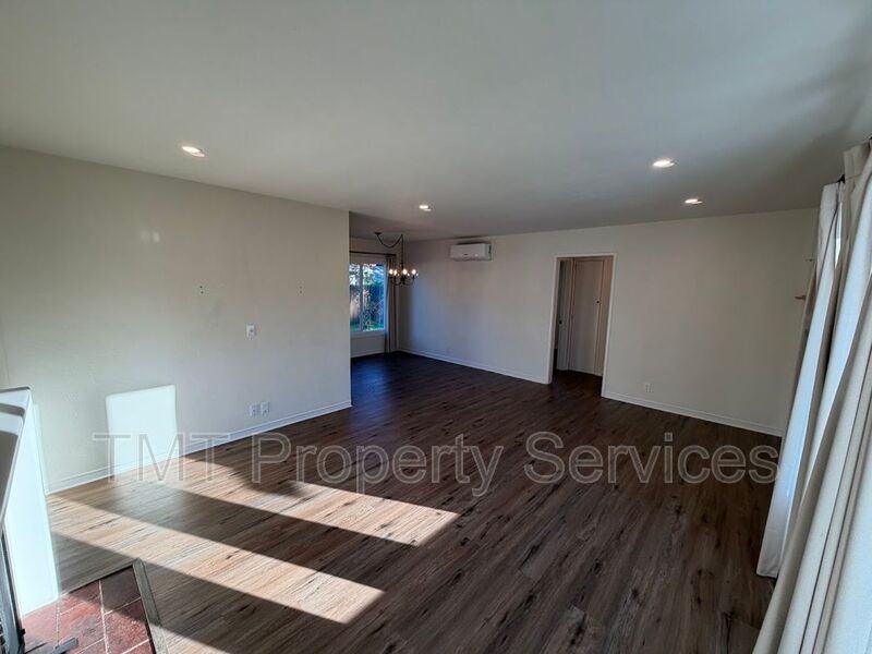 2344 Park Estates Dr - Photo 4 of 15