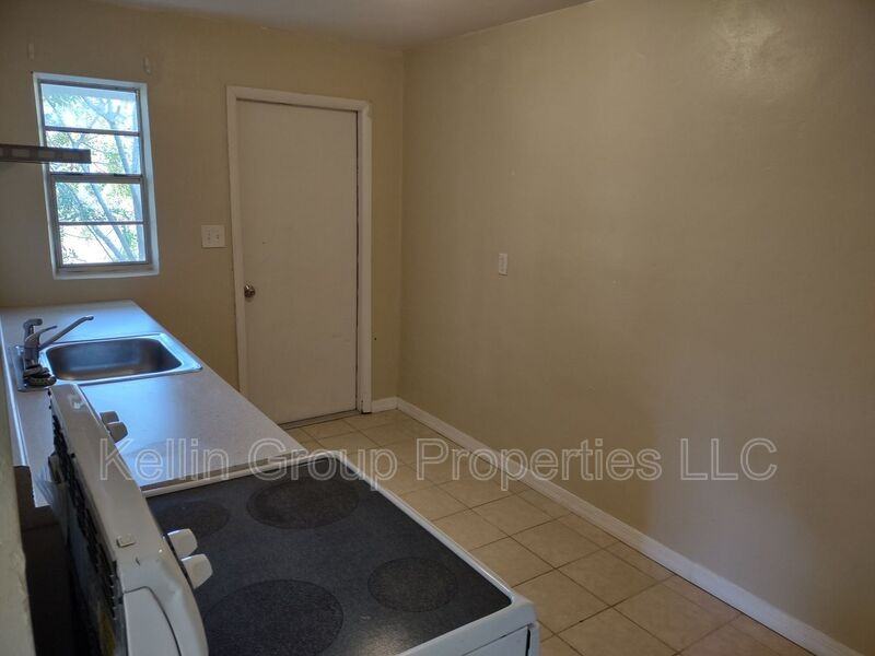 157 E Northside Dr #1 - Photo 4 of 9