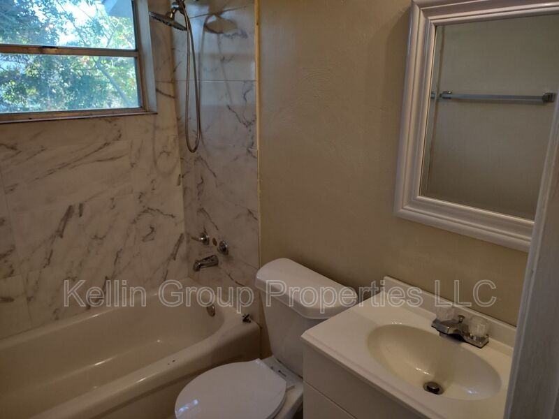 157 E Northside Dr #1 - Photo 5 of 9