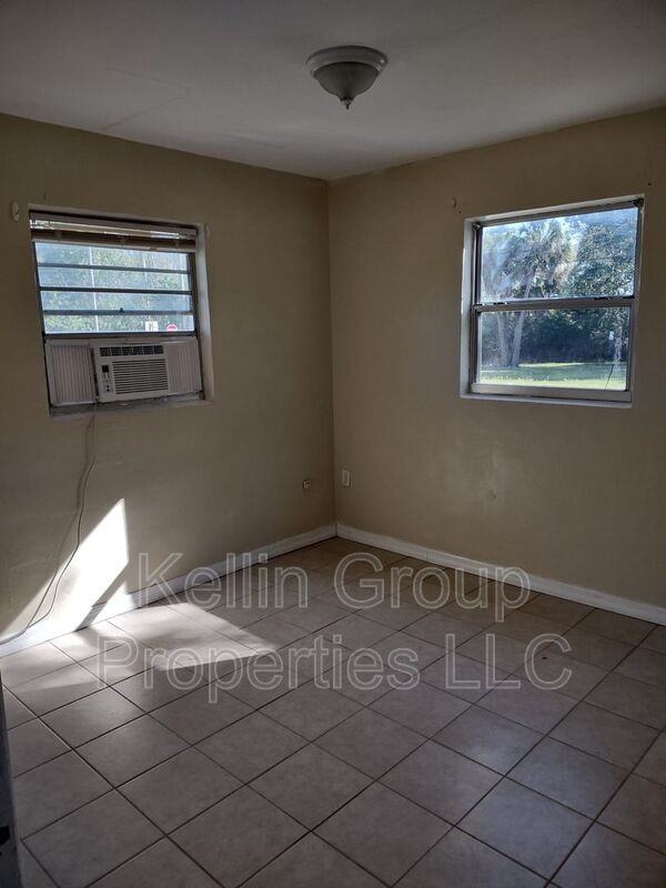 157 E Northside Dr #1 - Photo 7 of 9