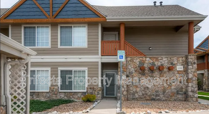 1288 Lake Circle ##12e