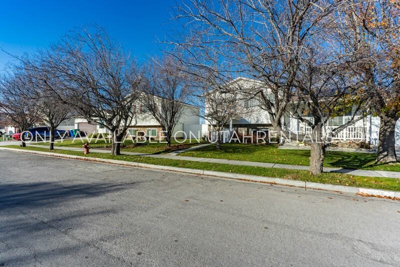 2270 Wn #B - Photo 3 of 15