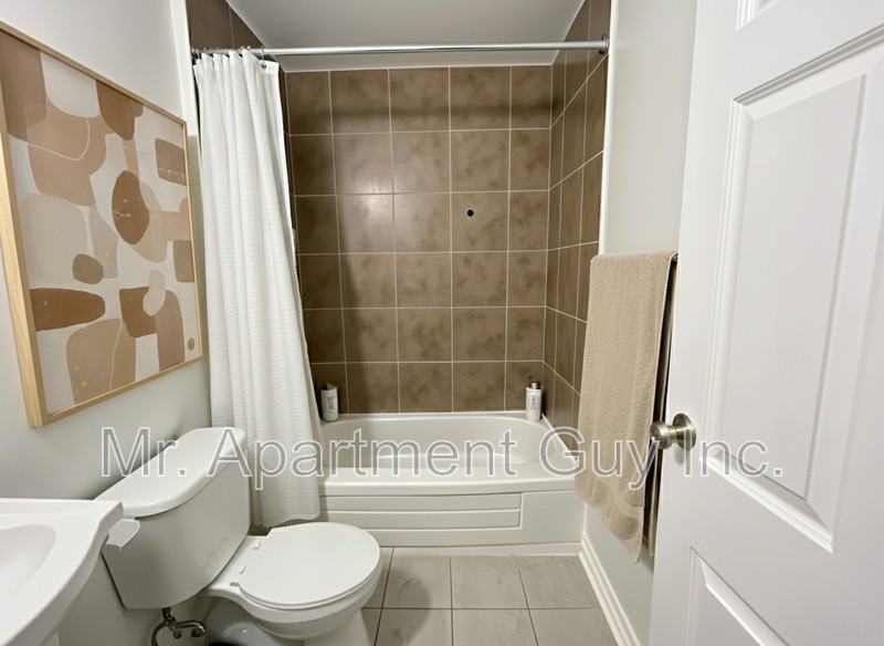 44 Victoria Avenue South #203 - Photo 4 of 5