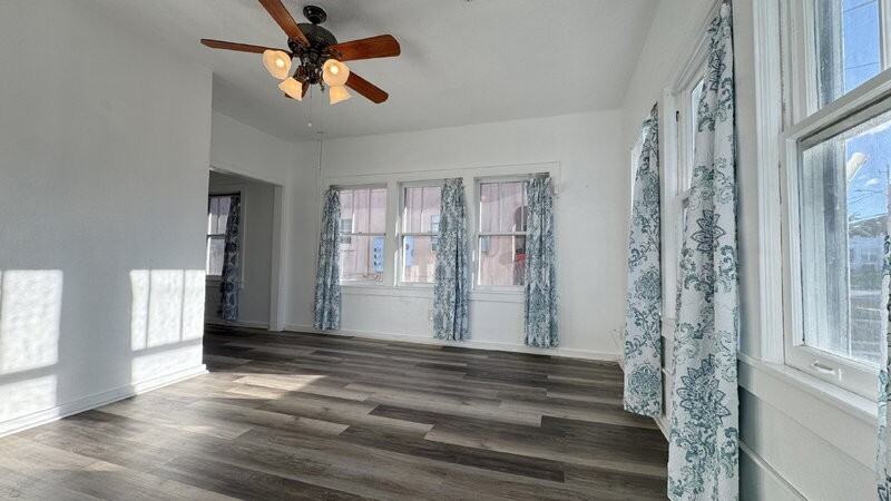 428 N Oleander Ave - Photo 2 of 22