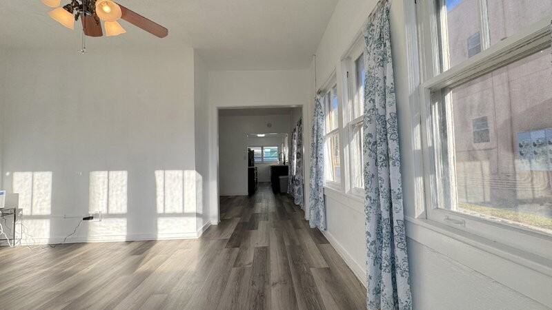 428 N Oleander Ave - Photo 3 of 22