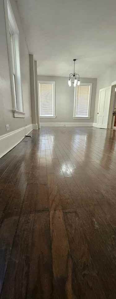 613 Brunswick Ave - Photo 4 of 25