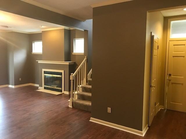 725 Walnut Woods Cove North - Photo 4 of 13