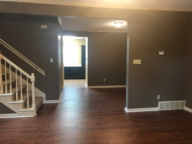 725 Walnut Woods Cove North - Photo 6 of 13