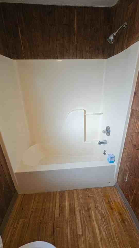 1209 Maple St - Photo 5 of 9