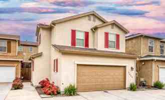 featured image of 2352 La Villa Way