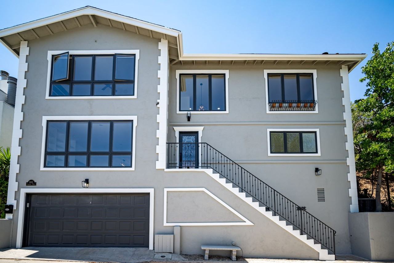 3955 Farmouth Dr - Photo 2 of 50