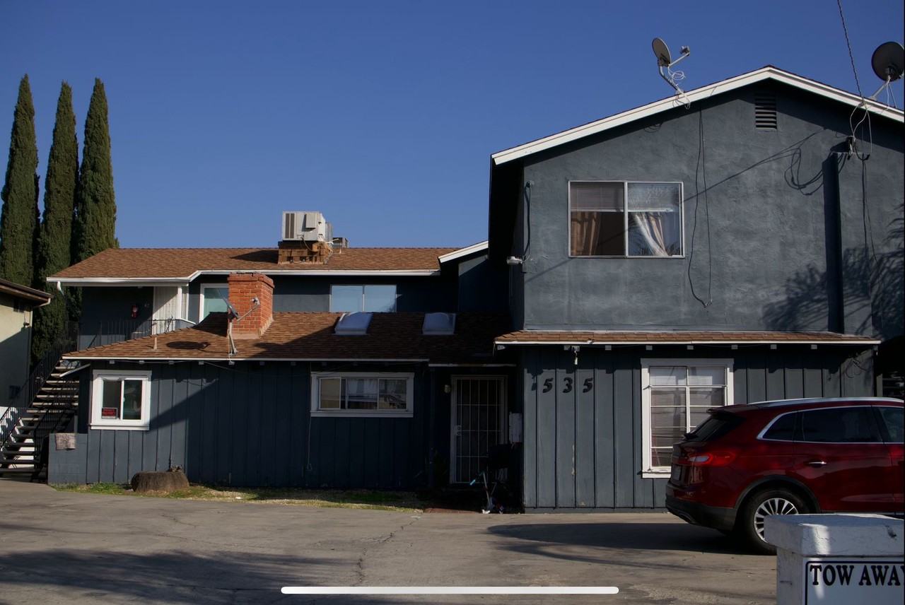 535 N 1st St #D - Photo 2 of 20