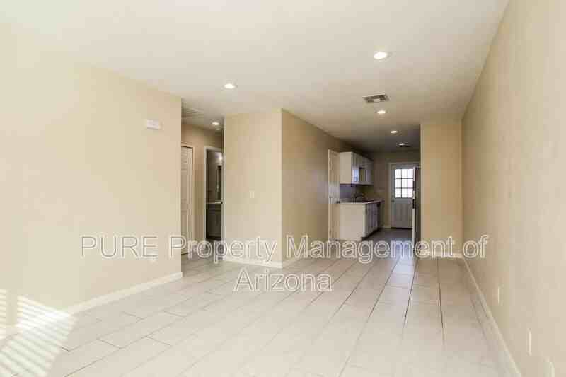 703 E Knoll St #2 - Photo 5 of 18