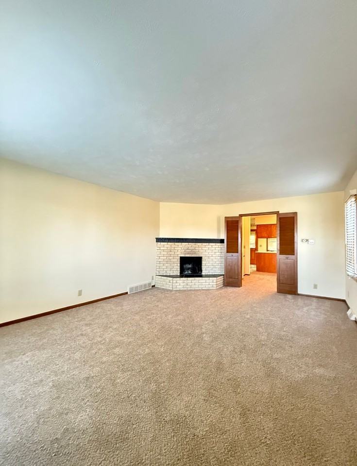 2608 North 93rd Street - Photo 2 of 9