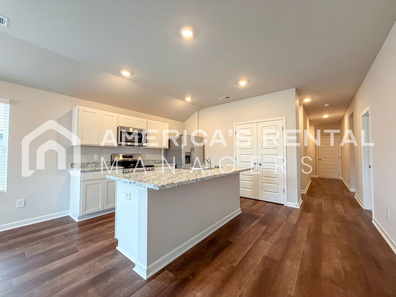 176 Dogwood Dr - Photo 4 of 40