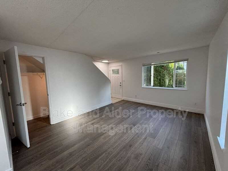 4101 Ne Killingsworth St - Photo 7 of 22