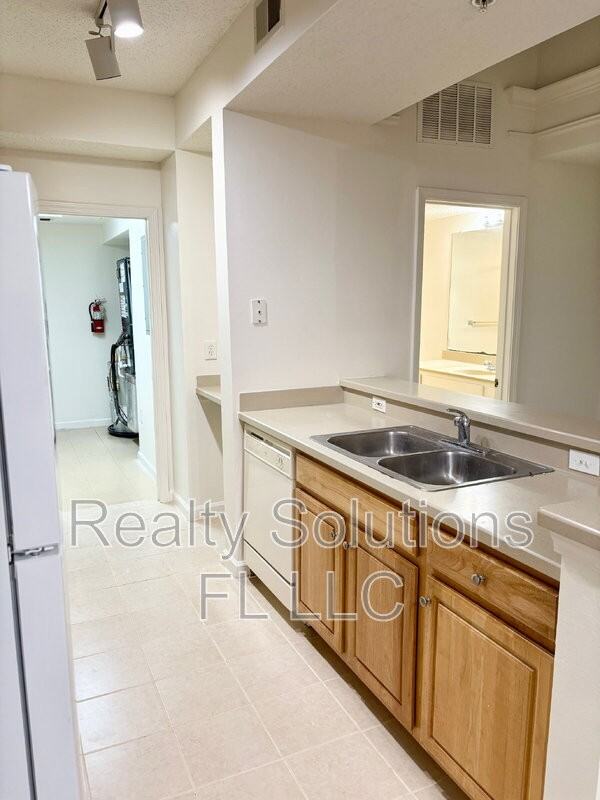 12216 Wild Iris Way #106 - Photo 5 of 30