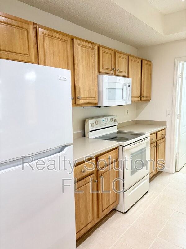 12216 Wild Iris Way #106 - Photo 6 of 30