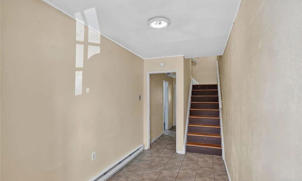 1831 South Church Street - Photo 4 of 7