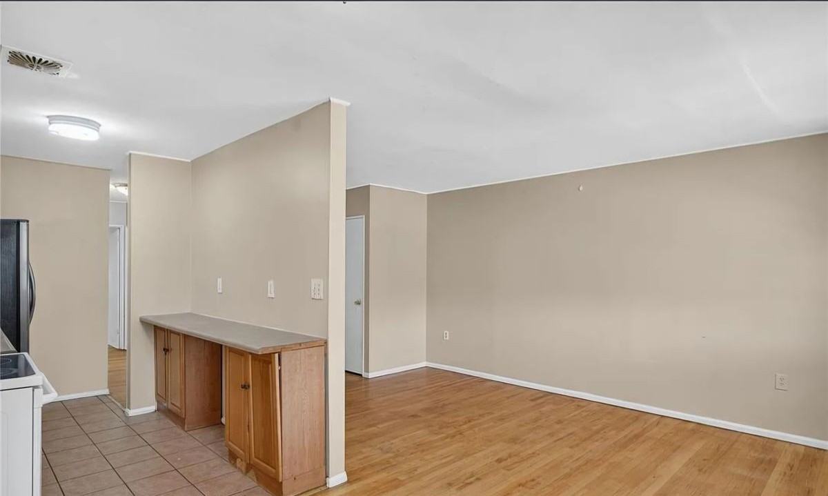 1831 South Church Street - Photo 6 of 7